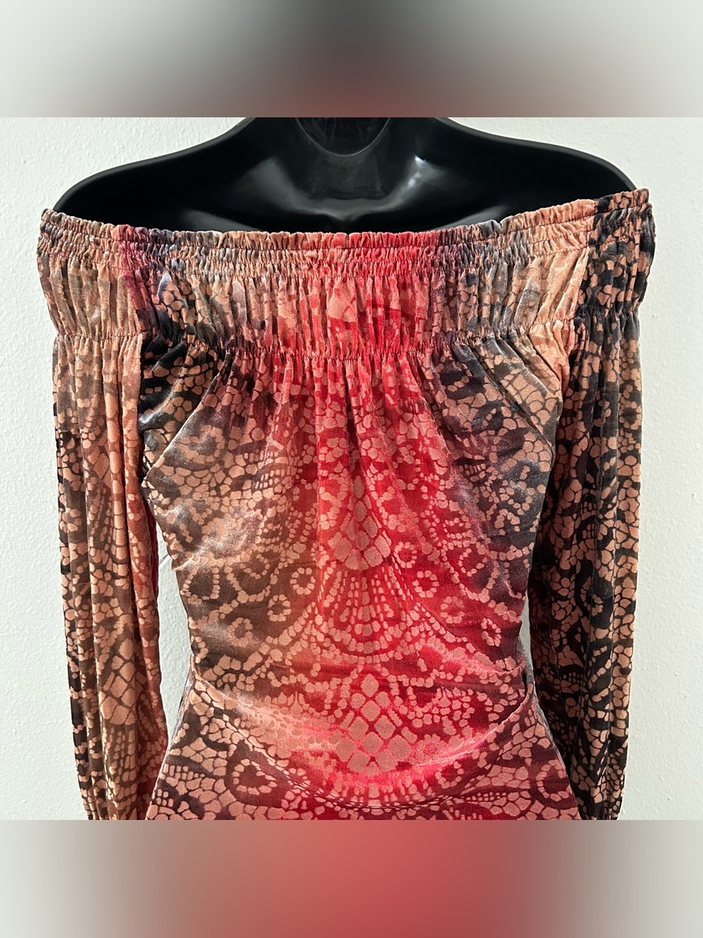 VTG Bebe Velvet Burnout Off The Shoulder Top Size S Made in France Boho Y2K 90s - Picture 5 of 9